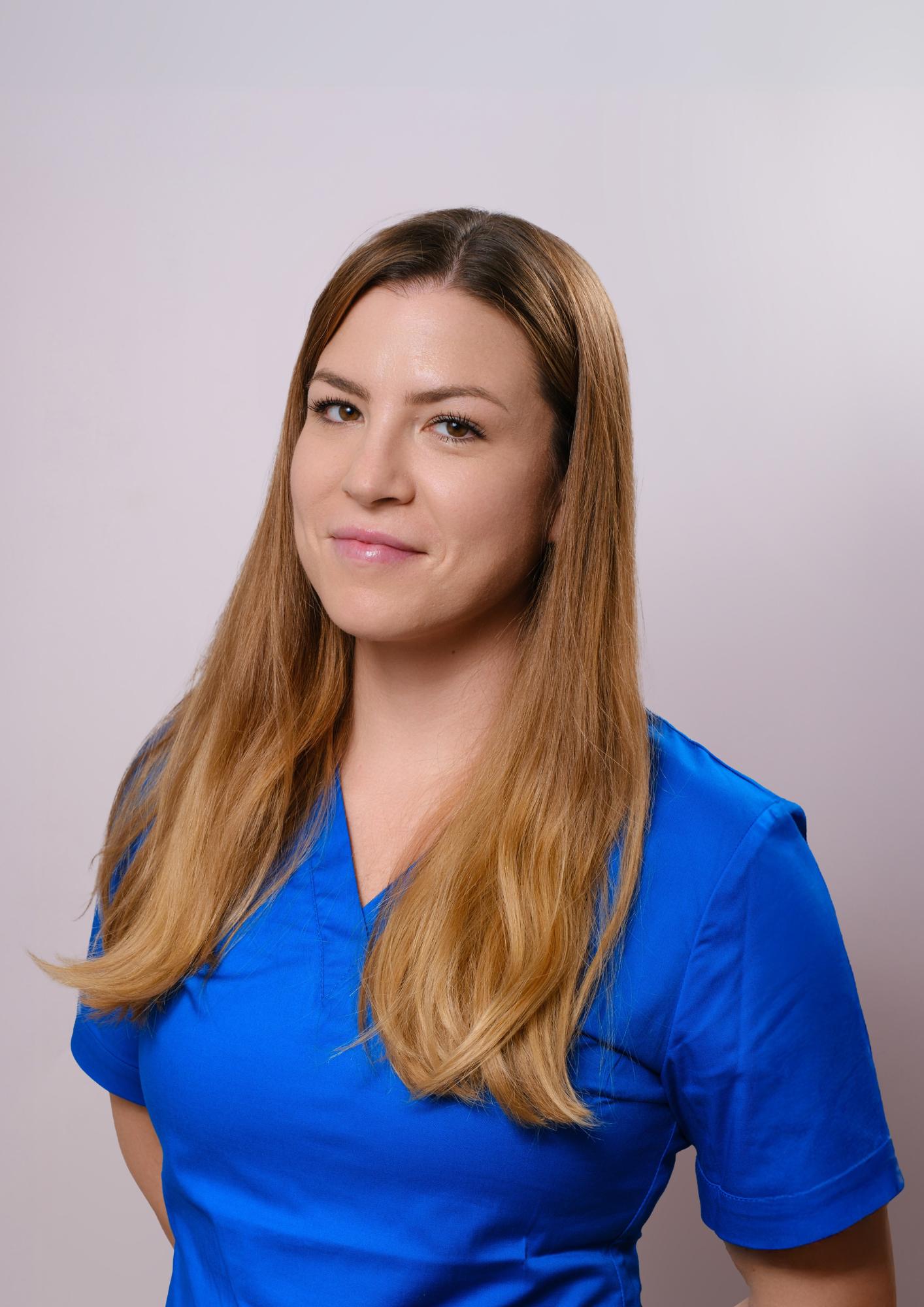 Ana Lessel Dolšak univ. spec. med. vet.